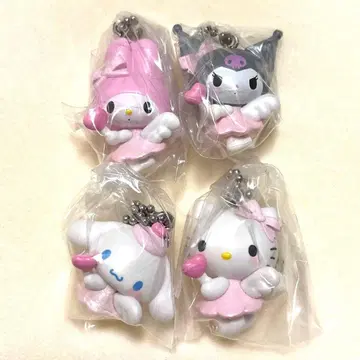 산리오 가챠가챠 엔젤 스윙 키티 시나몬 마이멜로디 쿠로미