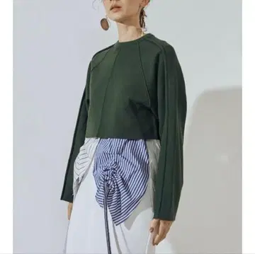 2603003 UN3D. 와이드 슬리브 숏 니트 그린