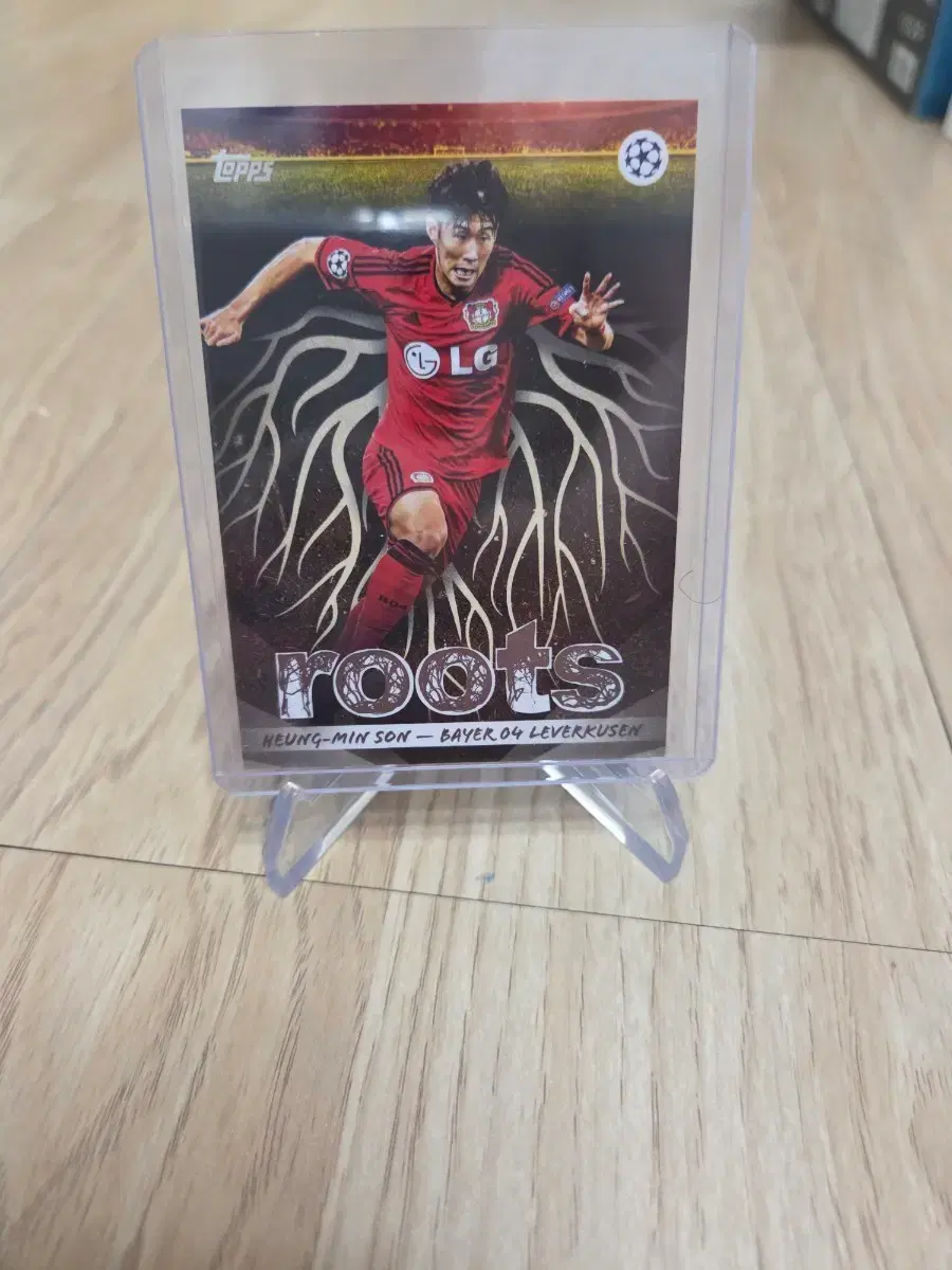 손흥민 Topps ROOTS 레버쿠젠 카드