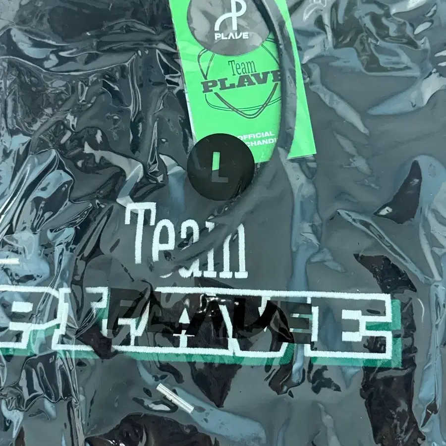 Sealed PLAVE Sixth Summer Hoodie, Size M #플레이브,#플레이브굿즈