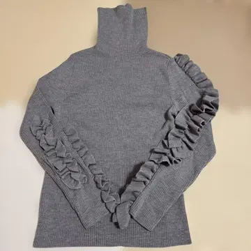 cygne 시뉴 프릴 긴팔 그레이 스웨터