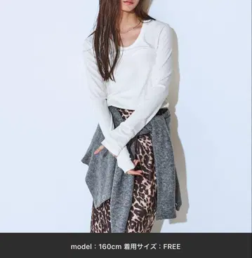 [ 미사용 새상품 ] 지나시스 스무스 골지 U넥 LS TEE