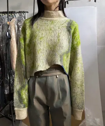 2603022 아메리 언더 러스트 아트 니트 탑 그린