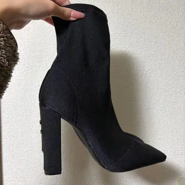 Yello / 닌자 블랙 숏 부츠