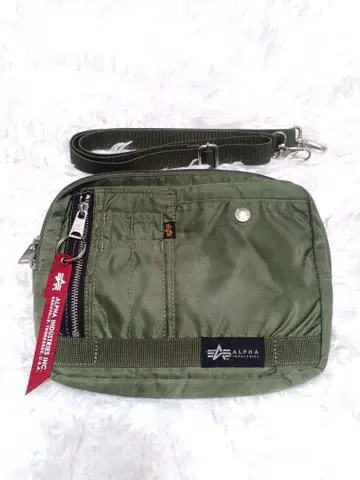 ALPHA INDUSTRIES 숄더백 올리브 그린