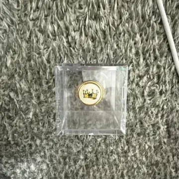 POINTLESS JOURNEY TOY RING 'CROWN' - 화이트