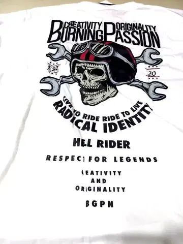 미사용 3L 입체 프린트 B.Passion 스컬 디자인 T셔츠 화이트