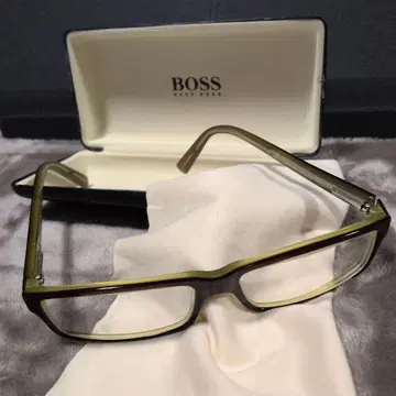 BOSS 안경 5055 310 그린 브라운