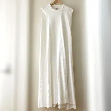 [ 새상품급 ] TODAYFUL 슬리브리스 롱 코튼 원피스 36 화이트