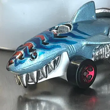 샤크 루저 / 스카이블루 메탈릭 / 레드 휠 / HW