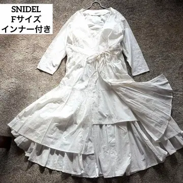 스나이델 SNIDEL 티어드 원피스 F 화이트 이너 포함 새상품급