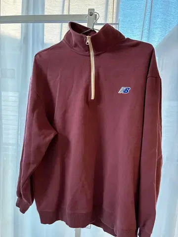 뉴발란스 버건디 하프 지퍼 트레이닝복 M