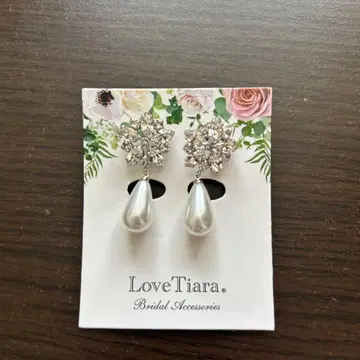 LoveTiara 블룸 펄 귀걸이