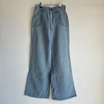 70s Vintage Levi's Flare Denim-Pants
