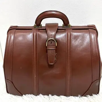 CAVALIER 더글라스 백 가죽 블랙 골드 금장 장식 비즈니스