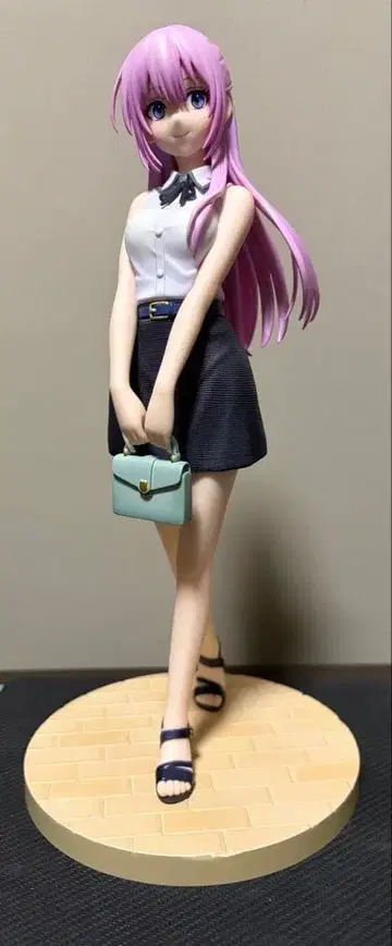 귀여운 것만이 아닌 시키모리 씨 사계절의 시키모리 씨 여름 코디ver.