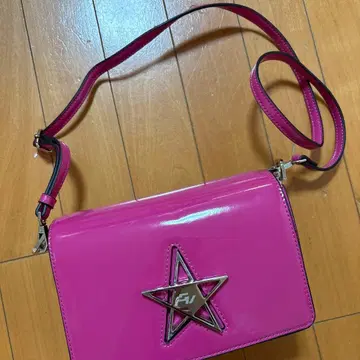 사만사베가 숄더백