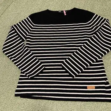 JET 스트라이프 긴팔 스웨터 사이즈 4