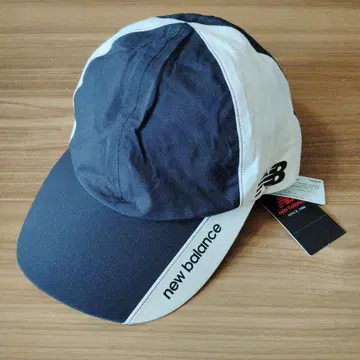 new balance 레인 캡 블랙/화이트