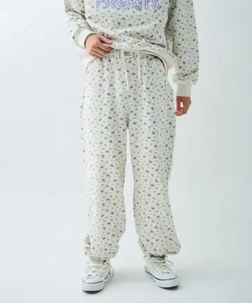 블랑코에 탄 sweat pants 26spring.