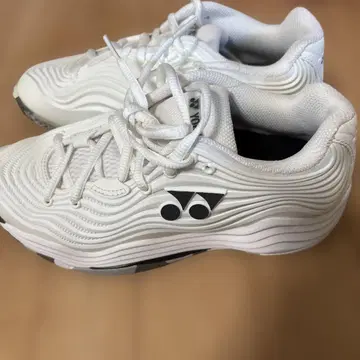 요넥스 테니스화 22.5cm 미사용 새상품