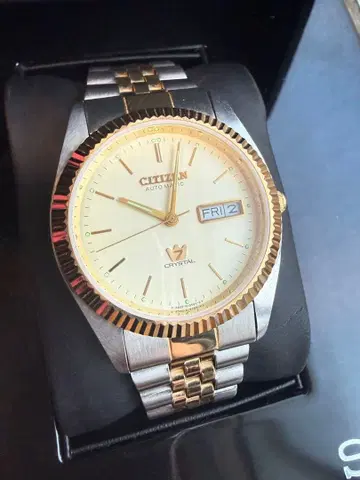 CITIZEN 시티즌 크리스탈7 자동 와인딩 골드