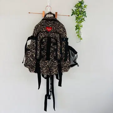 새상품급 레오파드 무늬 백팩 대용량 kisskissPandora