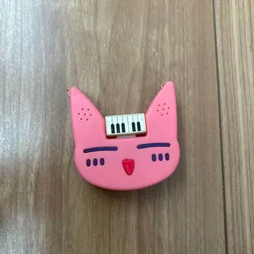 고양이 얼굴 클립 피아노 건반 포함