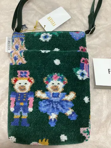 새상품 FEILER 리베 패턴 스마트폰 숄더백