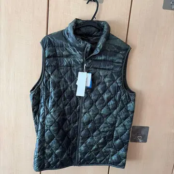 유니클로 울트라 라이트 다운 베스트 퀼트 블록