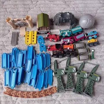 캡슐 프라레일 토마스