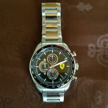 스쿠데리아 페라리 스피도 레이서 크로노그래프 블랙