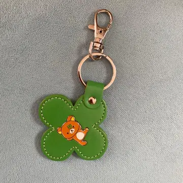 리락쿠마 클로버 스트랩 y2k