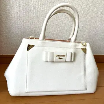 Samanthavega 화이트 핸드백