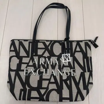 ARMANI EXCHANGE 로고 토트백
