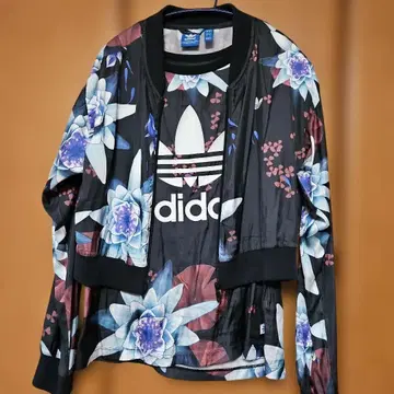adidas 빈티지 플라워 프린트 숏 기장 자켓과 탱크탑