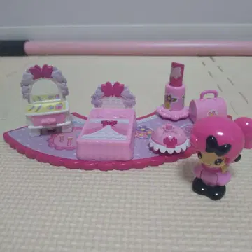 코에다짱 나비 메이크업 룸