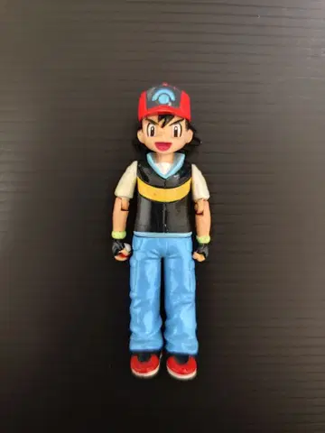 포켓몬 포즈 피규어 지우 피카츄 가동식 포켓몬스터