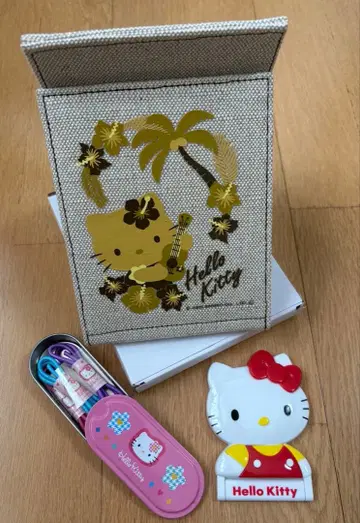 [ 미사용 새상품 ] 데아고스티니 헬로키티 거울 2점 & 머리끈 세트