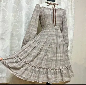 axes femme POETIQUE 레이스 절개 체크 무늬 원피스