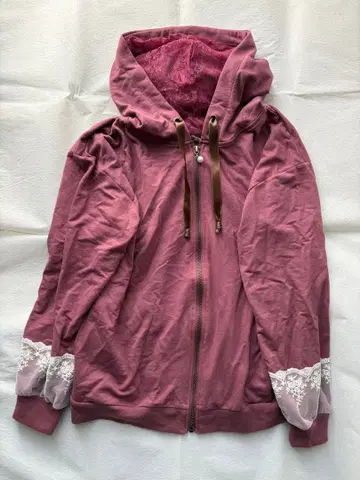 엑시즈팜 후드티 레이스