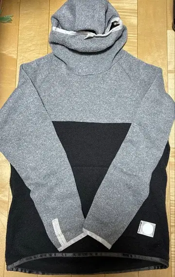 치킨넛 헨타이 후드티