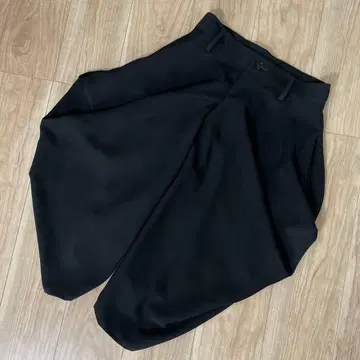 리미푸 새상품급! 블랙 사루엘 팬츠 폴리에스테르 소재