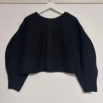 [ 미사용 새상품 ] willfully 볼륨 소매 블라우스