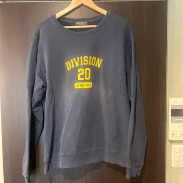 Eddie Bauer DIVISION 20 ATHLETICS 트레이닝복