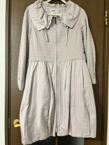 HIROKO BIS 옅은 핑크 플레어 코트