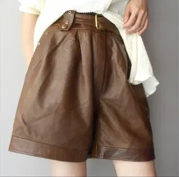 구제 의류 가죽 숏팬츠