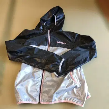 adidas 후드 부착 자켓 블랙/실버