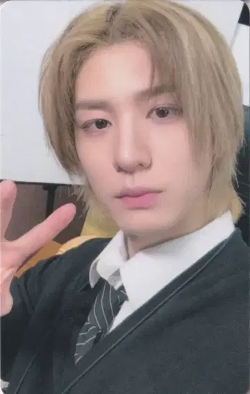 BOYNEXTDOOR SHOWCASE LD LEEHAN no genre