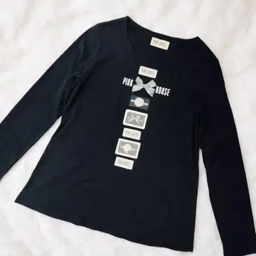 [ 핑크하우스 ] 로고 와펜 긴팔 티셔츠 심플 모노톤 와펜 블랙